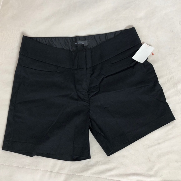 Black Women’s Shorts (Brand: The Limited) NWT - Picture 4 of 4